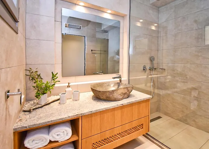 Summer Wine By Σπαρτύλας